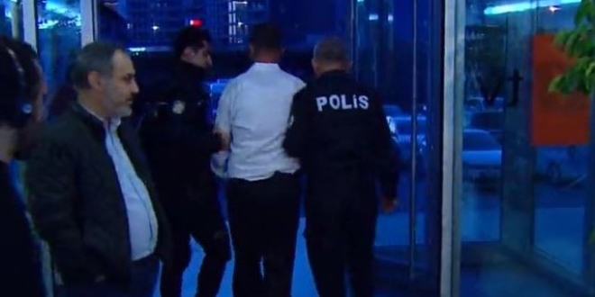 Canlı yayında itiraf etti, polis gözaltına aldı
