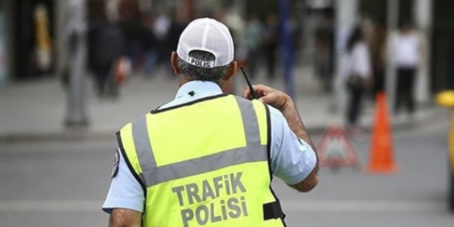 Trafikte 27,5 milyon araç denetlenecek
