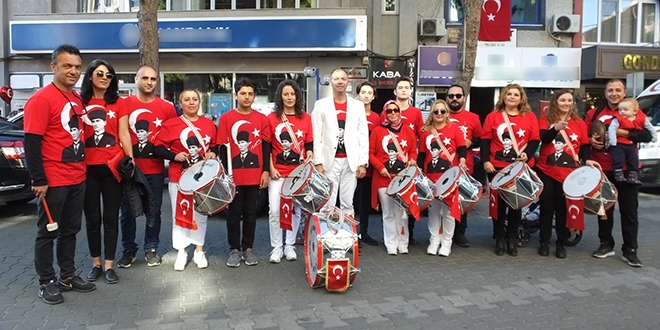 Öğretmenler bandosu ilk konserini verdi