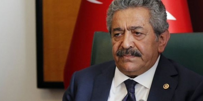 'Havaliman�nda bekletilen 11 Uygur T�rk�ne vatanda�l�k verilsin'