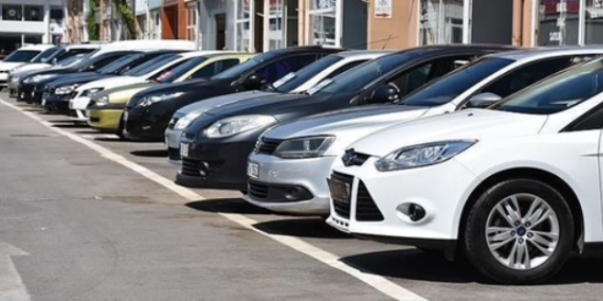 Otomotiv pazar� ekimde y�zde 76,5 darald�