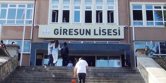 Okulda korkunç olay! Şakalaşırken hayatın kaybetti