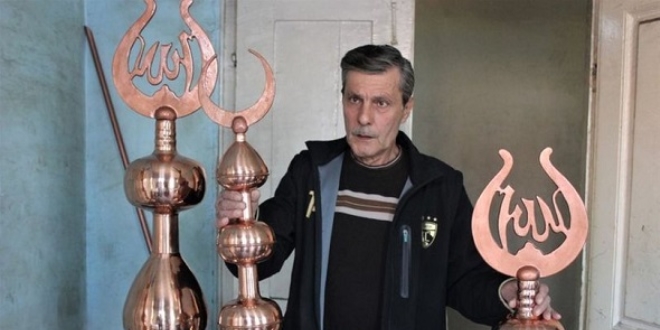 100 bin liralık, bir kamyon dolusu cami alemini çaldılar!