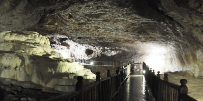 'Yer altındaki gizli Pamukkale' Kaklık Mağarası