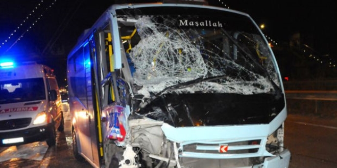 Kocaeli'de yolcu midibs kaza yapt: 12 yaral