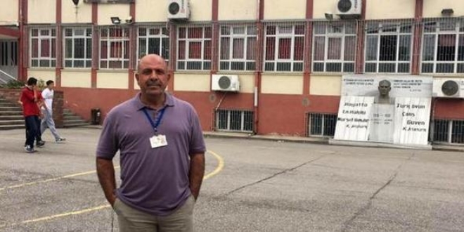 Başına darbe alan öğretmen yaşam mücadelesi veriyor