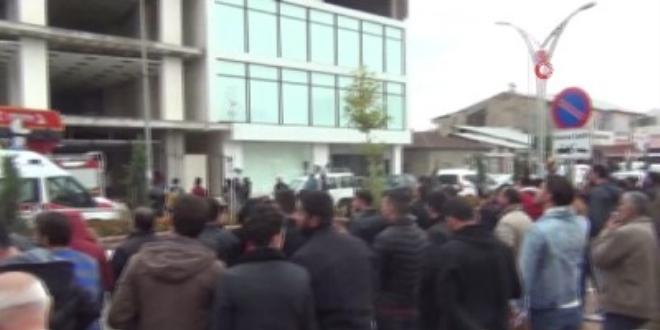 İntihar etmek isteyen genci kaymakam ikna etti