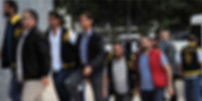 Bilecik merkezli 10 ilde FET� operasyonu: 12 g�zalt�