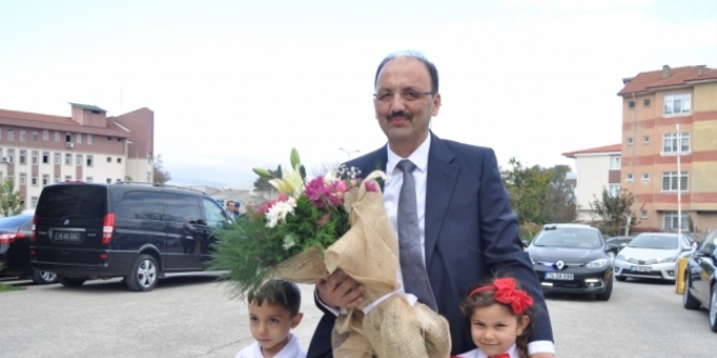 Bartın Valisi Güner, görevinin ilk gününde sokağa indi