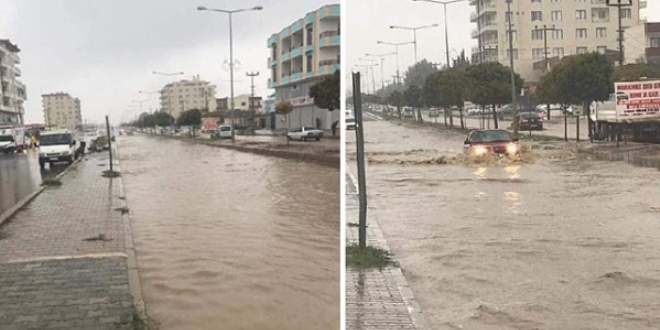 Harran ve Akçakale'de yollar göle döndü