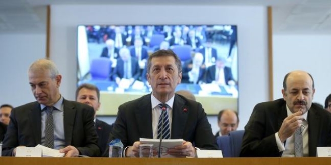 Bakan Selçuk'tan yönetici atamalarına ilişkin açıklama