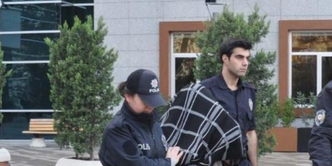 1 yaşındaki çocuğa yemek yedirirken ölmesine neden olan bakıcı tutuklandı