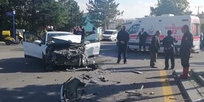 Kahramankazan'da renci servisi kazas: 7 yaral