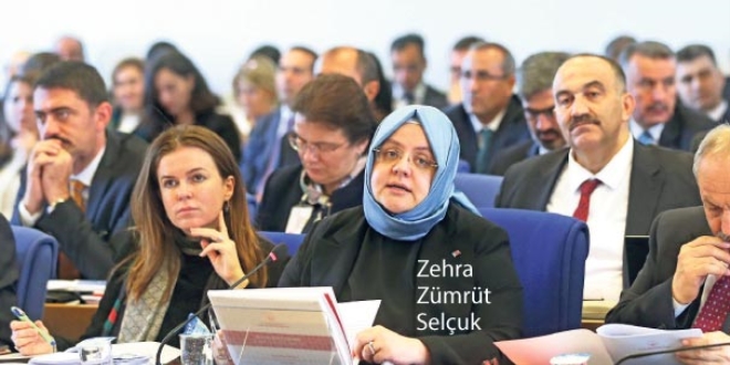 MEB sınavlarında ilinde ilk 10'a girene 500 TL