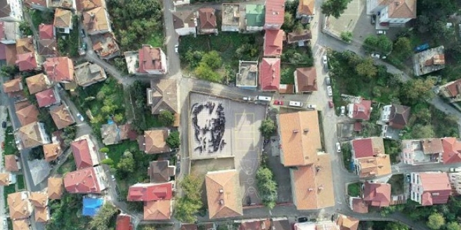 Ordu'da öğrenciler Atatürk silüeti oluşturdu