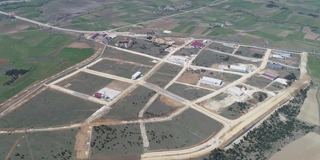 Sanayicilere 512 ilçede bedelsiz arazi