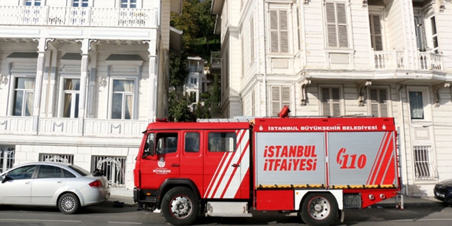 Tarihi köşkte feci ölüm