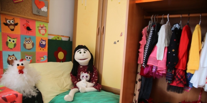 Çiğdem öğretmen 'Kuklamanya' ile gönüllere dokunuyor