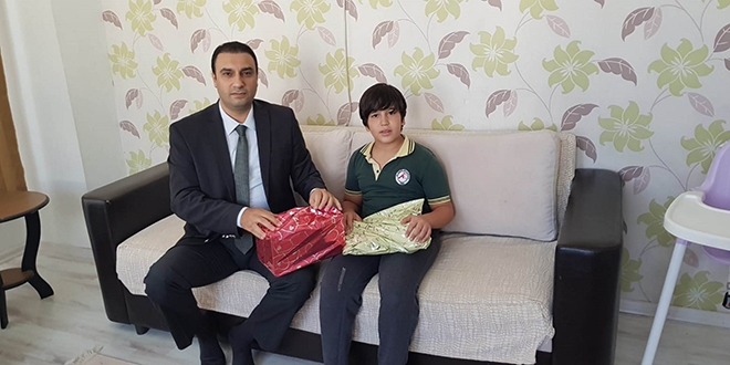 Erdoğan'dan CİMER'e dilekçe yazan çocuğa hediye
