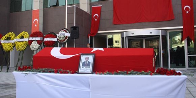 Bölge İdare Mahkemesi Başkanı toprağa verildi