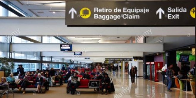 �ili'de sahte pasaportla yakalanan 4 T�rk tutukland�