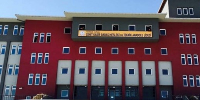 Liseli genç okulun 4'üncü katından atladı