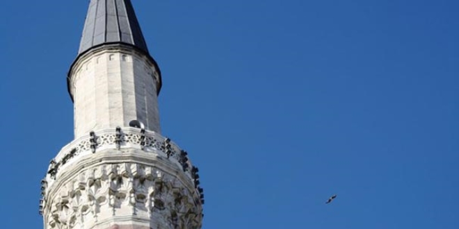 Muhtar köylüye kızdı cami hoparlöründen konuşma yaptı