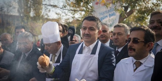 Bakan'ın çözümü... Et yerine tavuk, balık, hindi yiyelim