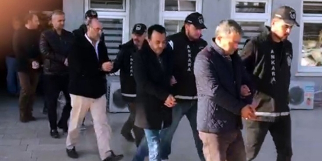 5 milyon TL'lik vurgun yapan çete çökertildi