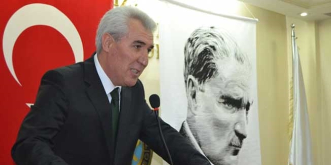 Daire ba�kan� Alt�nda� Belediye ba�kan adayl��� i�in istifa etti