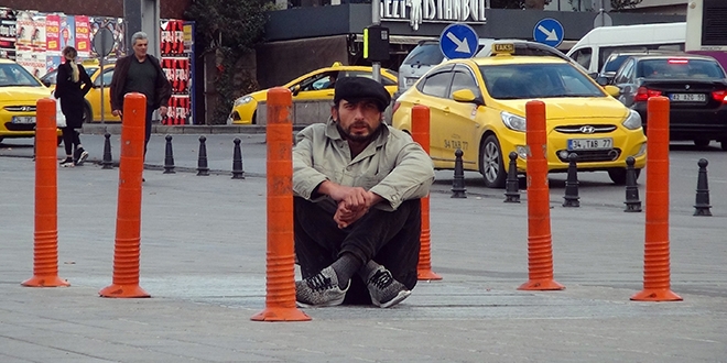 Taksim'de yrek burkan grnt