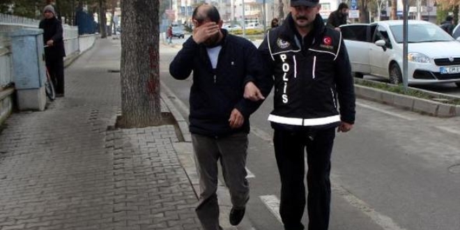 Okul müdürü uyuşturucuyla yakalandı