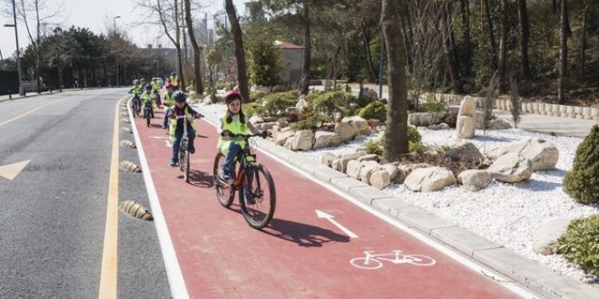 2019'da bisiklet yollar zorunlu olacak