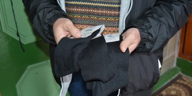 Köy imamından 'askıda çorap' projesi