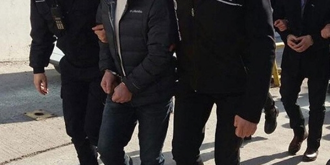 Boşanmak istemediği kocasını 'FETÖ'cü diyerek tutuklattı