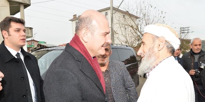 Bakan Soylu'dan şehit kaymakamın ailesine ziyaret