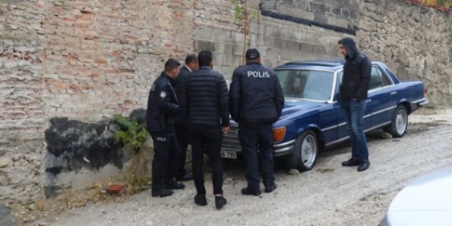 Burdur'da 3 otomobil kur�unland�