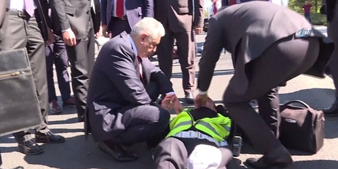 TBMM Başkanı Yıldırım kazazedelerle ilgilendi