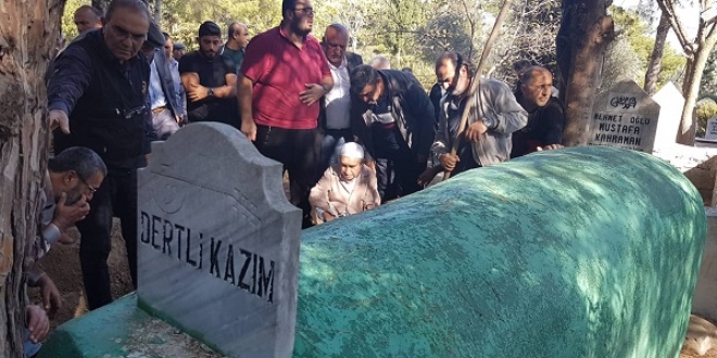Cenazesi 36 yıl önce yaptırdığı mezarına defnedildi
