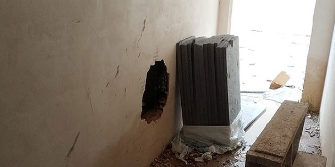 Duvar� delip bilgisayarlar� �ald�lar