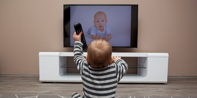 �ocuklar� ekrandan uzak tutun