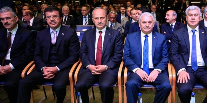 Zeybekçi'den İzmir yorumu: İzmir mahallenin en güzel kızı, kim istemez