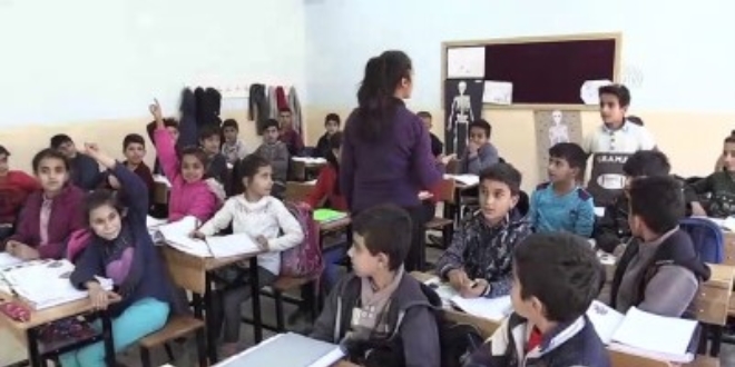 Sınırın fedakar öğretmeni anne duası da alıyor