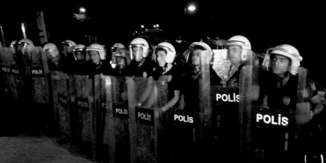 İstanbul' daki 29 bin polisin 23 bini üniversites mezunu
