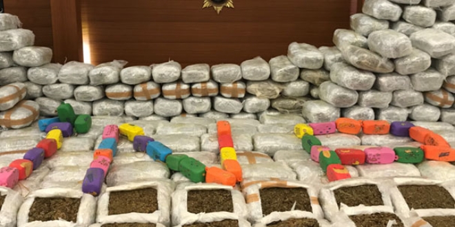 20 bin liralık rüşvetin arkasından 370 kilo uyuşturucu çıktı