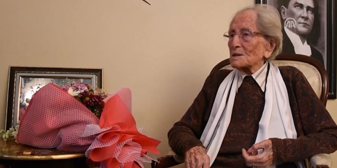 103 yandaki emekli retmene anlaml ziyaret