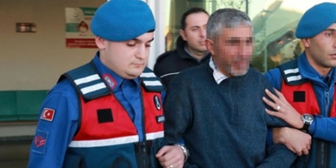 Annesini döverek hastanelik etti, akıl sağlığına bakılacak