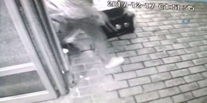 Döviz bürosunda hırsızlık yapan polisin cezası belli oldu
