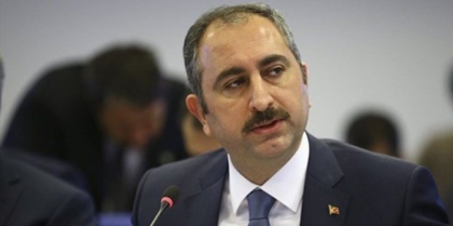 İngiltere'nin Akın İpek kararına Türkiye'den ilk tepki