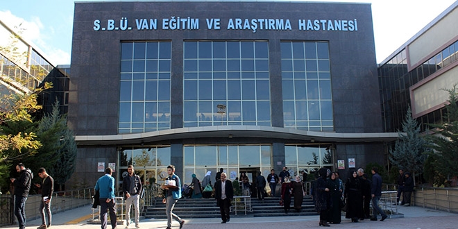 Hastalar MHRS ve Alo 182'ye teşvik ediliyor